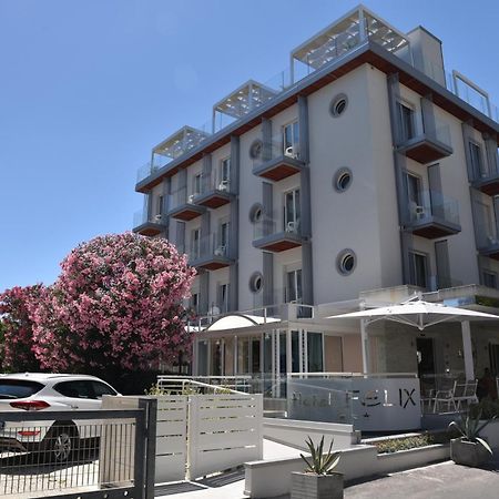 Hotel Felix Римини Экстерьер фото