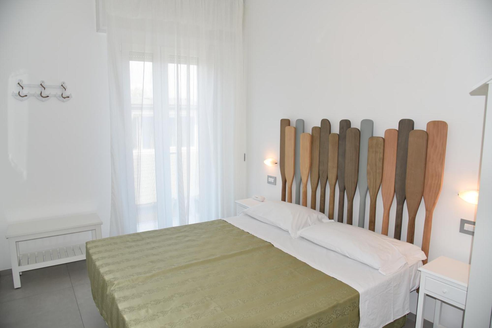 Hotel Felix Римини Экстерьер фото