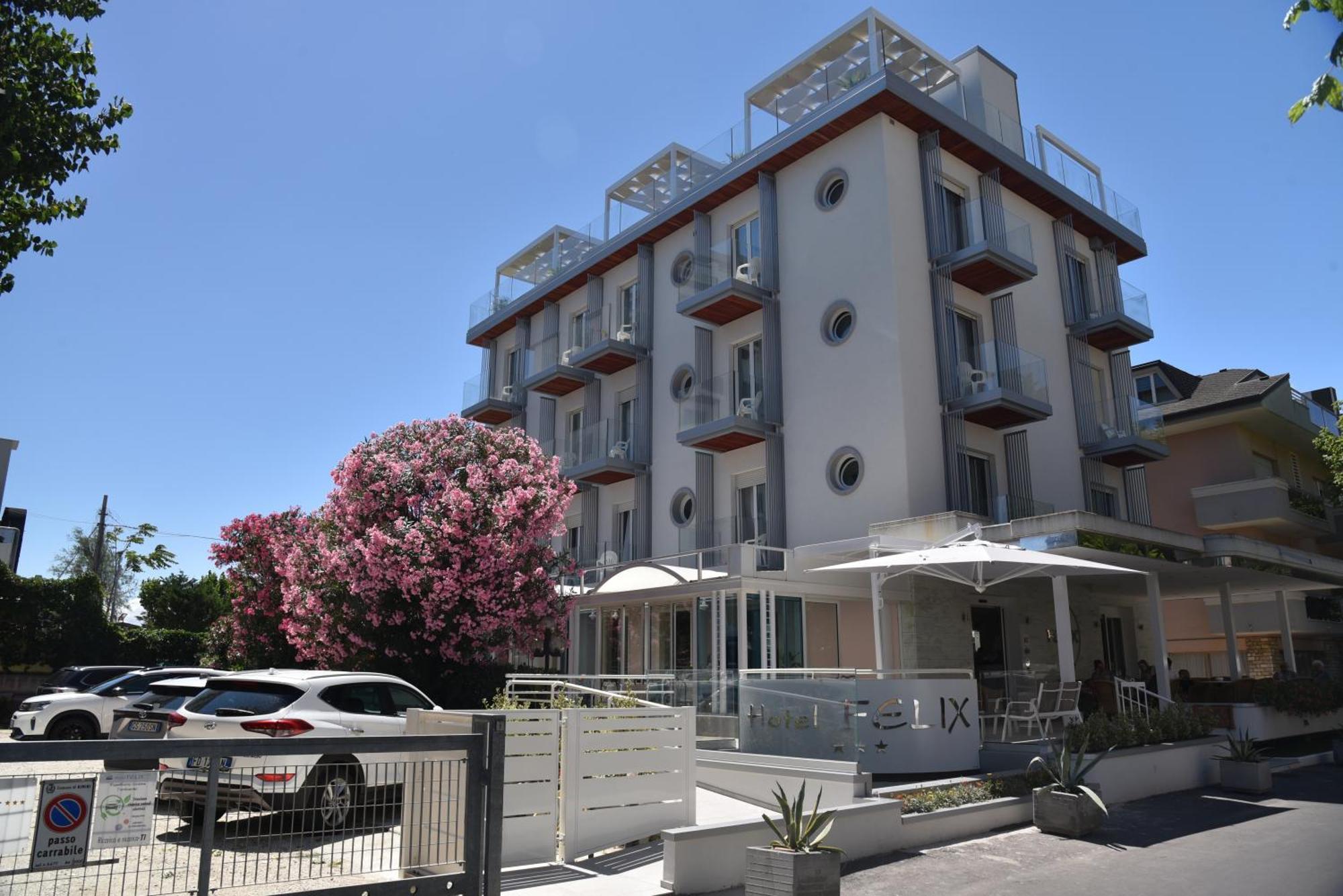 Hotel Felix Римини Экстерьер фото