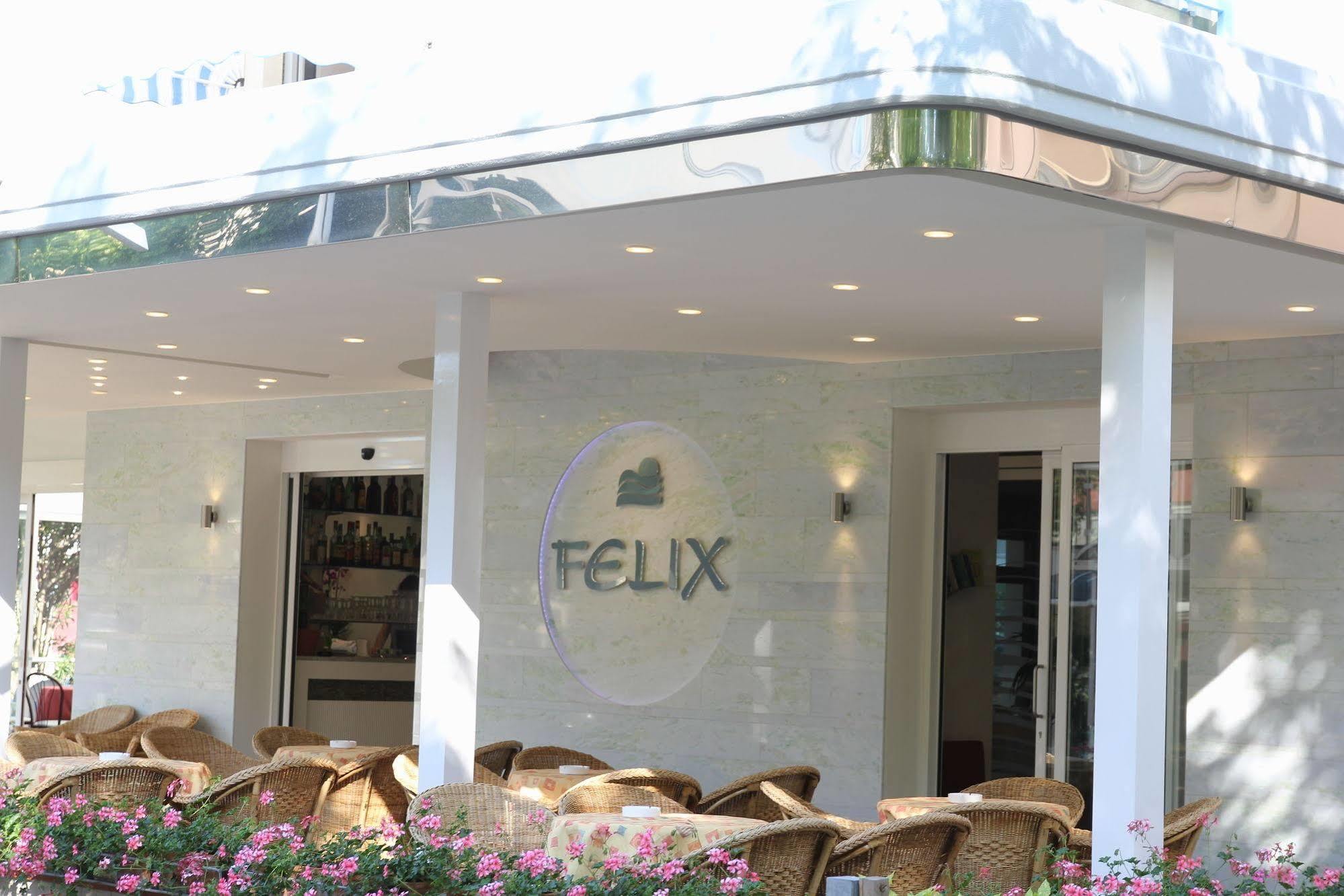 Hotel Felix Римини Экстерьер фото